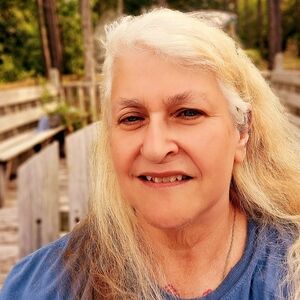 Meet your Posher, Cindi